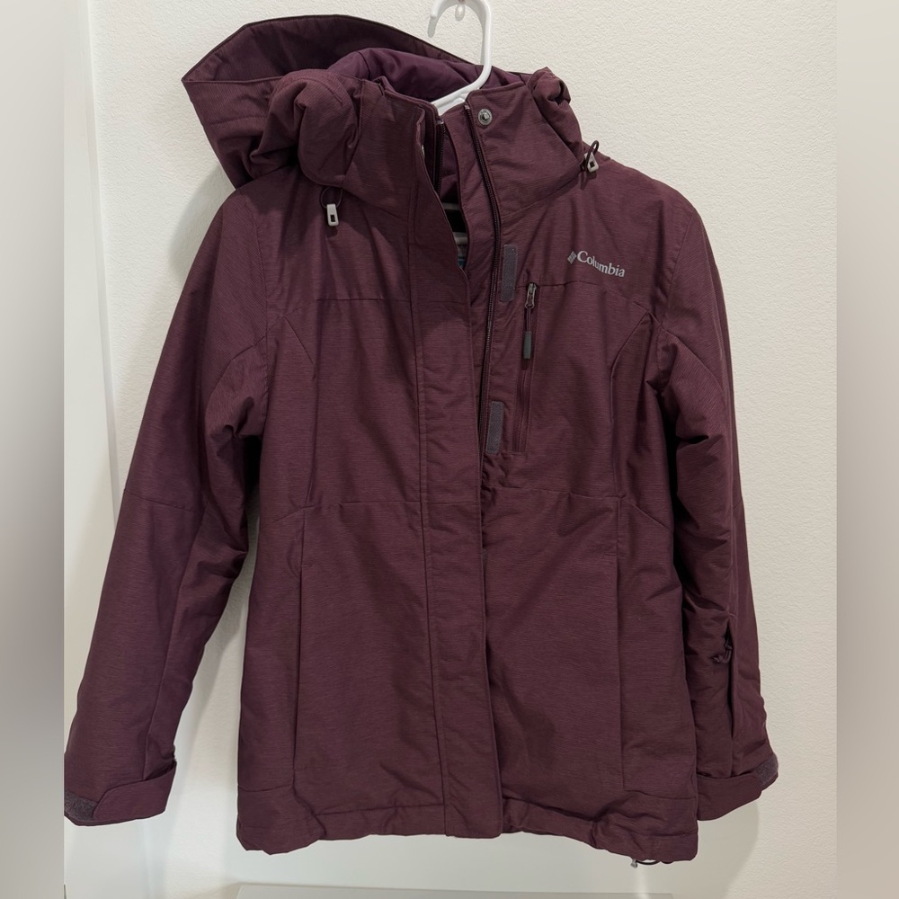 Columbia women’s Omni tech insulated jacket XS